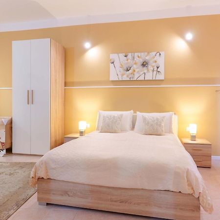 Montellino'S Suite Oro Sant'Antioco Exterior photo